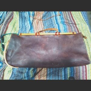 MESSENGER BAG
